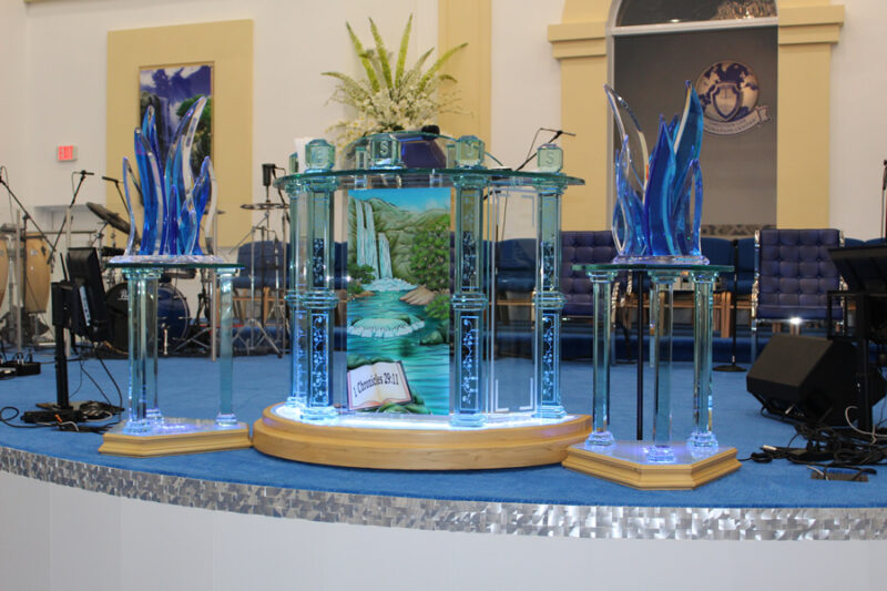 Glass pulpit in Florida - Glass pulpit